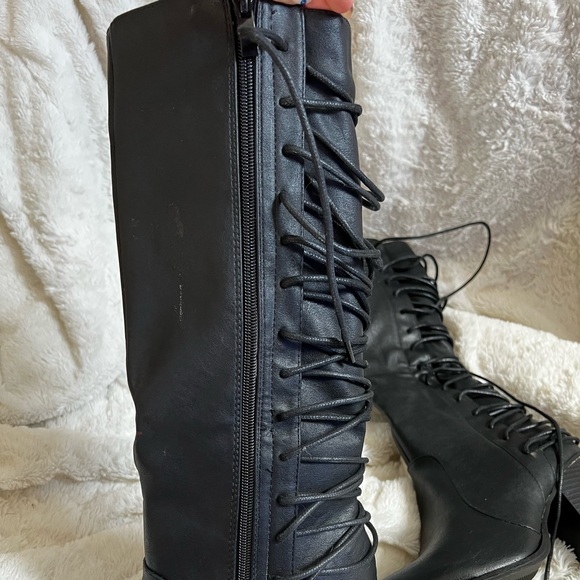 Black Leather Lace Up Heeled Boots - Picture 4 of 4
